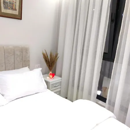 Apartment Qendra E Tiranes
